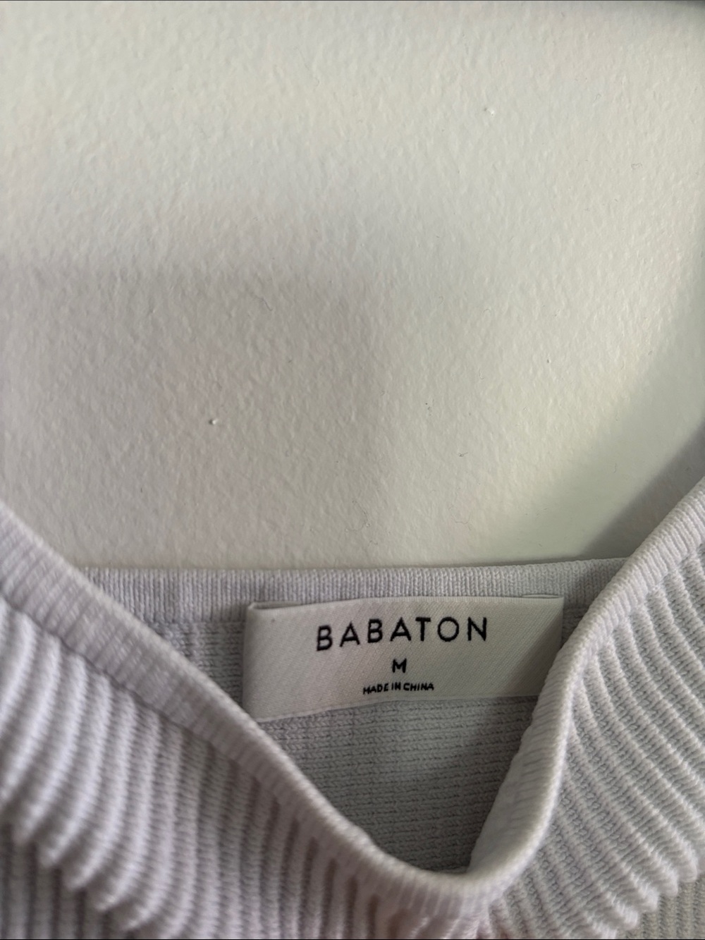 Aritzia Babaton Sculpt Knit Ribbed SquareNeck Tank Top White Medium - Picture 3 of 4